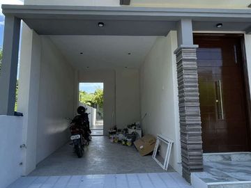MODERN ZEN HOUSE FOR SALE IN KISHANTA SUBDIVISION TALISAY CEBU