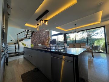 Venta Casa Vila Senza, Lomas de Bellavista