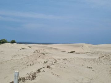 VENTA TERRENO DE PLAYA FRENTE AL MAR EN VICHAYITO