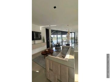 VENDO FINCA EN EL LAGO CALIMA
