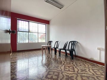 SE VENDE LOCAL O TERRENO