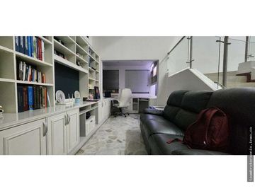 VENDO CASA EN EL SECTOR EXCLUSIVO CHIPICHAPE