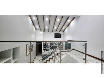 VENDO CASA EN EL SECTOR EXCLUSIVO CHIPICHAPE