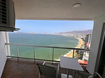 Acapulco Departamento en venta condominio la palapa con 3 recamaras, 2 baños