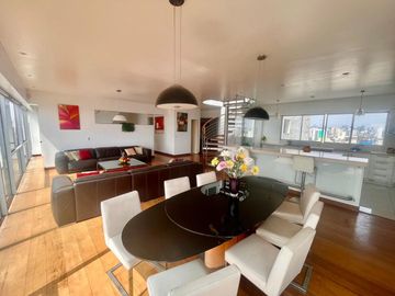 VENTA EXCLUSIVO Y AMPLIO PENTHOUSE