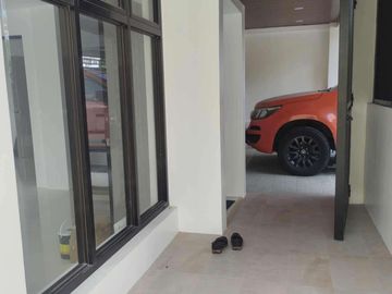 Overlooking View House and Lot with swimming pool for sale in Vista Grande Phase 2 Talisay City, Cebu