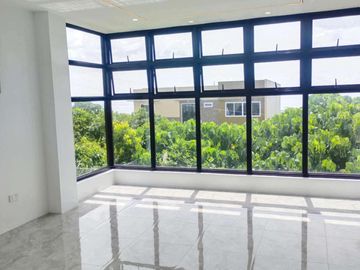 Overlooking View House and Lot with swimming pool for sale in Vista Grande Phase 2 Talisay City, Cebu