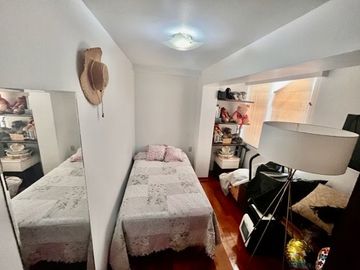 DUPLEX CON AMPLIA TERRAZA,  POCOS DPTOS.A PASOS DEL PENTAGONITO