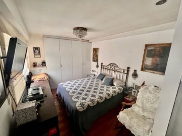 DUPLEX CON AMPLIA TERRAZA,  POCOS DPTOS.A PASOS DEL PENTAGONITO