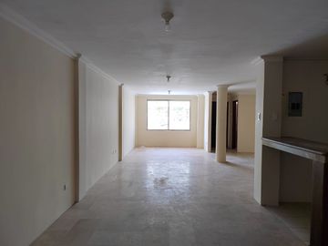 Casa de venta en Sauces 2, Uso de suelo Comercial, 3 dormitorios.