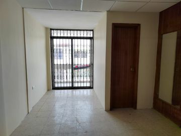 Casa de venta en Sauces 2, Uso de suelo Comercial, 3 dormitorios.
