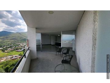VENDO APARTAMENTO EN MENGA