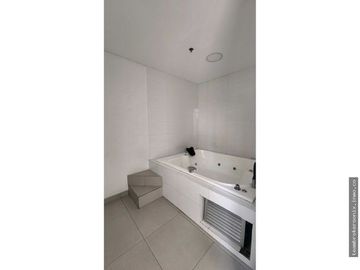 VENDO APARTAMENTO EN MENGA