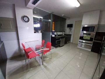 VENTA PENT HOUSE CHACARILLA, 4 COCHERAS, AREA SOCIAL, ZONA DE PARRILLA