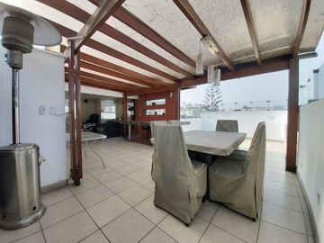 VENTA PENT HOUSE CHACARILLA, 4 COCHERAS, AREA SOCIAL, ZONA DE PARRILLA