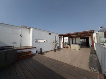 VENTA PENT HOUSE CHACARILLA, 4 COCHERAS, AREA SOCIAL, ZONA DE PARRILLA