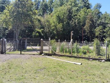 Parcela con casa y bodega, en la region de los lagos