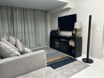 FOR SALE: Uptown Parksuites 2 - 3 Bedroom Unit, Furnished, 123.5 Sqm., 1 Parking Slot, BGC, Taguig City