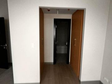 FOR SALE: Uptown Parksuites 2 - 3 Bedroom Unit, Unfurnished, 121 Sqm., 1 Parking Slot, BGC, Taguig City