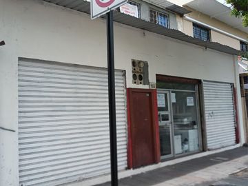 VENTA casa, barrio Orellana, calle Los Rios y L. Urdaneta,  Uso de suelo Comercial-Residencial.