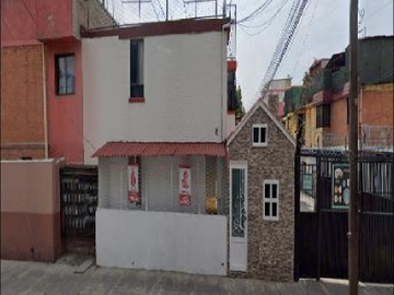 VENTA DE CASA DE LA MARGARITA HAB LOS REYES IXTACALA 2DA SECC TLALNEPANTLA MEX
