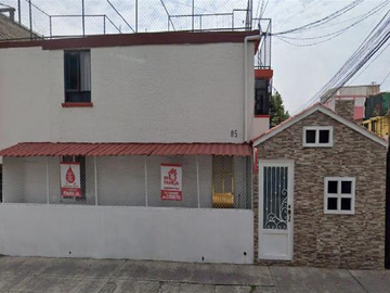 VENTA DE CASA DE LA MARGARITA HAB LOS REYES IXTACALA 2DA SECC TLALNEPANTLA MEX