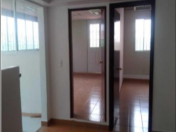 VENTA DE CASA DE LA MARGARITA HAB LOS REYES IXTACALA 2DA SECC TLALNEPANTLA MEX