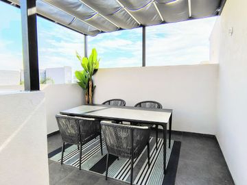 CASA EN VENTA EN RESIDENCIAL CON ALBERCA Y ROOFA GARDEN EN TLAYACAPAN, MORELOS