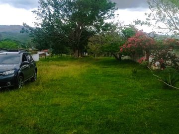 Venta de lote Finca con construcción urbana en Borrero Ayerbe, Km 30, 25.000 m2