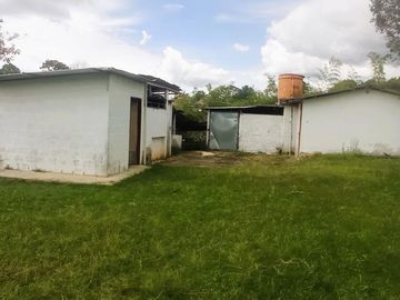 Venta de lote Finca con construcción urbana en Borrero Ayerbe, Km 30, 25.000 m2