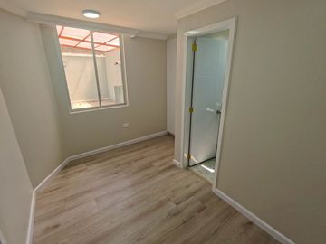 SE VENDE LINDA CASA A ESTRENAR SECTOR CASHAPAMBA – VALLE DE LOS CHILLOS