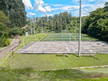 SE VENDE LINDA CASA A ESTRENAR SECTOR CASHAPAMBA – VALLE DE LOS CHILLOS