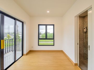 Newly built 4 bedroom house, Suthep Subdistrict, Mueang Chiang Mai District, Chiang Mai Province, near Nimmanhaemin, Chiang Mai University, Ton Payom