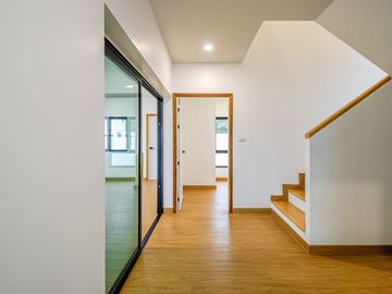 Newly built 4 bedroom house, Suthep Subdistrict, Mueang Chiang Mai District, Chiang Mai Province, near Nimmanhaemin, Chiang Mai University, Ton Payom