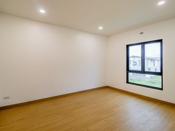 Newly built 4 bedroom house, Suthep Subdistrict, Mueang Chiang Mai District, Chiang Mai Province, near Nimmanhaemin, Chiang Mai University, Ton Payom
