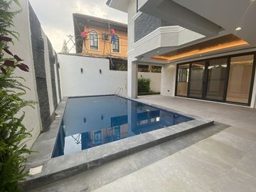 FOR SALE - Unfurnished House and Lot in Portofino South, Las Piñas City