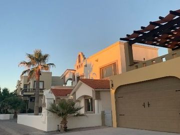 Venta de casa a precio de remate en SONORA PUERTO PEÑASCO	COSTA DIAMANTE