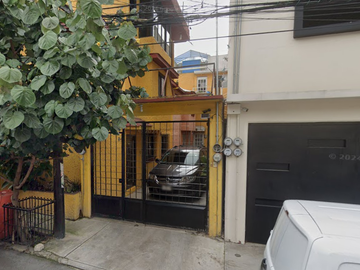 Vendo Buena Casa De Remate En Pedregal de Sta Úrsula, Coyoacán, !!!!!!