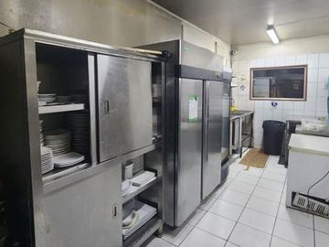 Venta de Local Comercial en esquina de Calle San Martin - Rancagua. Restoran de larga trayectoria en venta