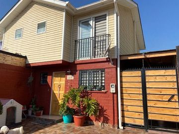 OPORTUNIDAD VENDI CASA 2 PISOS  - PADRE HURTADO