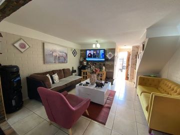 OPORTUNIDAD VENDI CASA 2 PISOS  - PADRE HURTADO