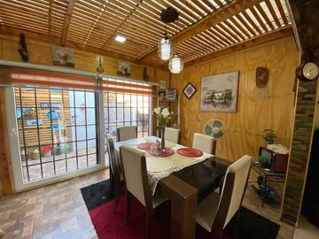 OPORTUNIDAD VENDI CASA 2 PISOS  - PADRE HURTADO