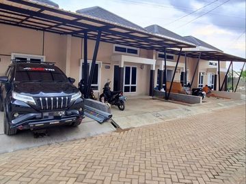dijual rumah baru ready stock tanpa DP karang satria bekasi