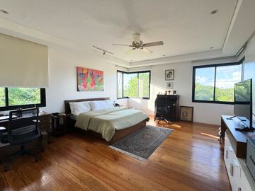 🔖FOR SALE House and Lot with Elevator in Ayala Westgrove Heights, Silang Cavite