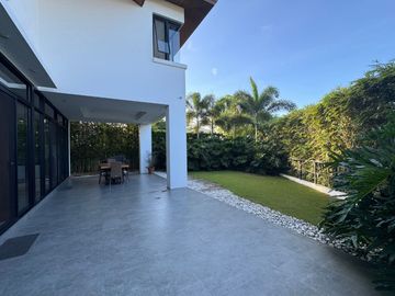 🔖FOR SALE House and Lot with Elevator in Ayala Westgrove Heights, Silang Cavite