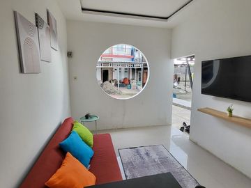 RUMAH 2 LANTAI BERGAYA JEPANG DEKAT STASIUN CILEBUT