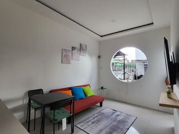 RUMAH 2 LANTAI BERGAYA JEPANG DEKAT STASIUN CILEBUT