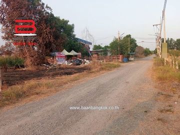 ที่ดินเปล่า บ้านสวนรีสอร์ท เนื้อที่ 70 ตรว. ถนนเลียบคลองห้า อ.คลองหลวง จ.ปทุมธานี