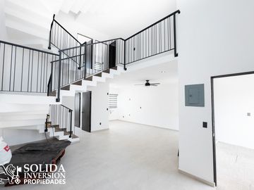 CASA DE 5 RECÁMARAS FRENTE A NUEVO VALLARTA FLAMINGOS - ENTREGA INMEDIATA