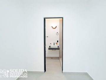 CASA DE 5 RECÁMARAS FRENTE A NUEVO VALLARTA FLAMINGOS - ENTREGA INMEDIATA